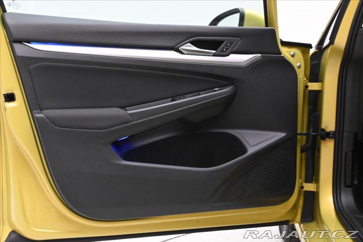 Volkswagen Golf 1,0 TSI 81kW Life Záruka 2021