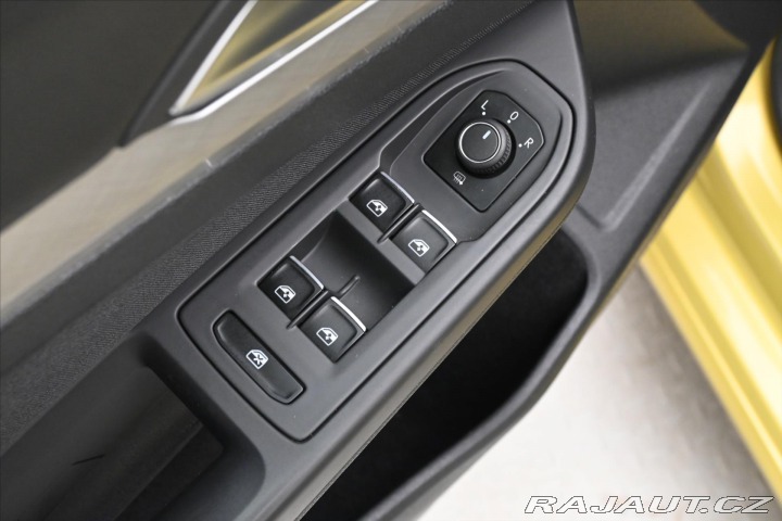 Volkswagen Golf 1,0 TSI 81 kW Life Záruka 2021