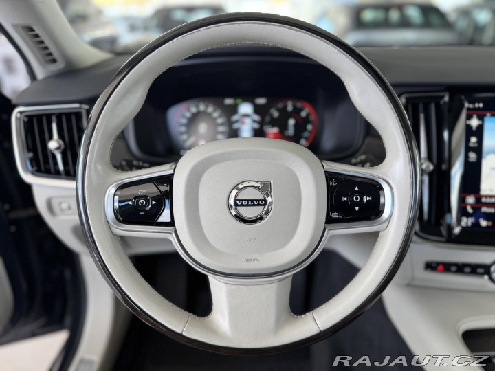 Volvo V90 CC*D5 173kW*AWD*KeyLess*T 2018