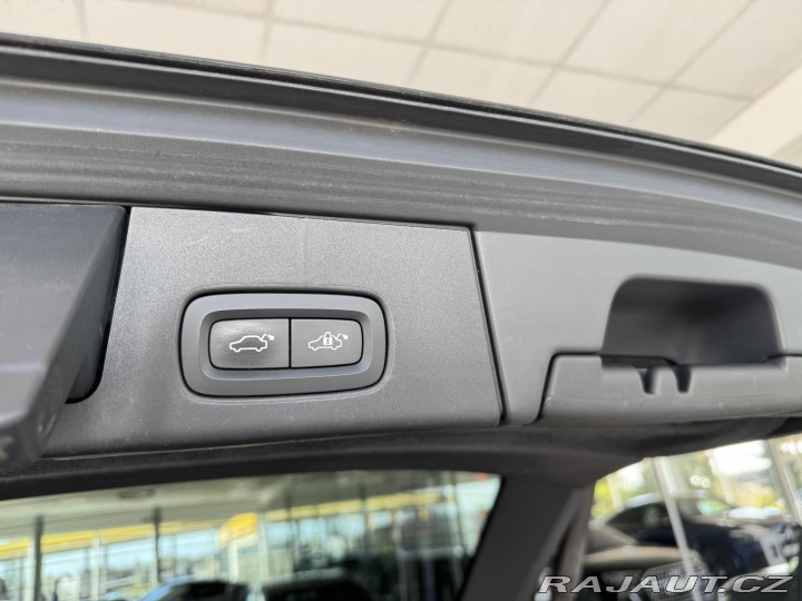 Volvo V90 CC*D5 173kW*AWD*KeyLess*T 2018