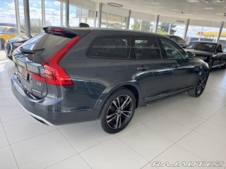 Volvo V90 CC*D5 173kW*AWD*KeyLess*T 2018
