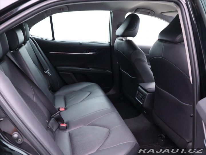 Toyota Camry 2,5 HEV Aut. CZ Executive 2021