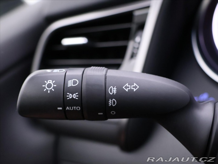 Toyota Camry 2,5 HEV Aut. CZ Executive 2021