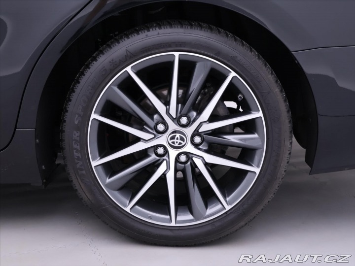 Toyota Camry 2,5 HEV Aut. CZ Executive 2021