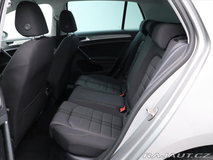 Volkswagen Golf 1,2 TSI Xenon Serv.kniha 2013