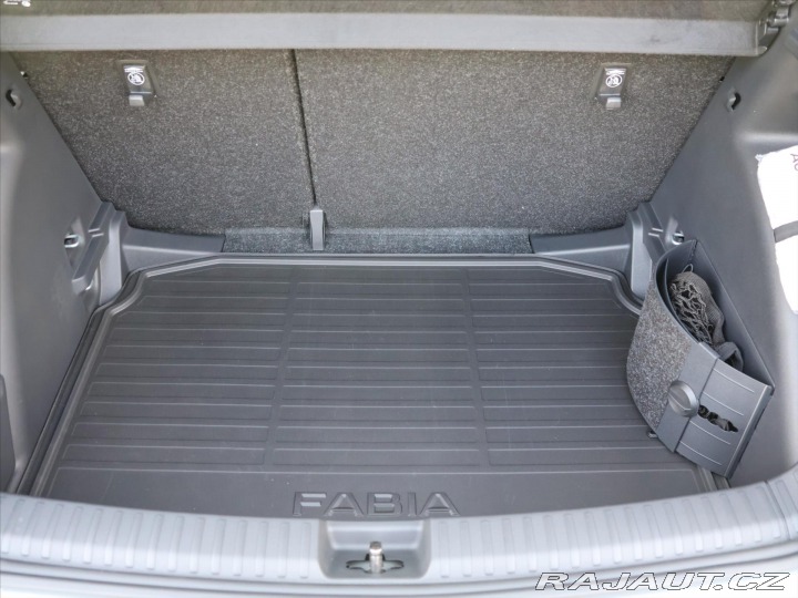 Škoda Fabia 1,0 TSi DSG Edice 130let 2026