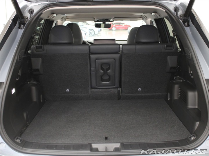 Mitsubishi Outlander 2,4 PHEV Instyle Akční Ce 2025