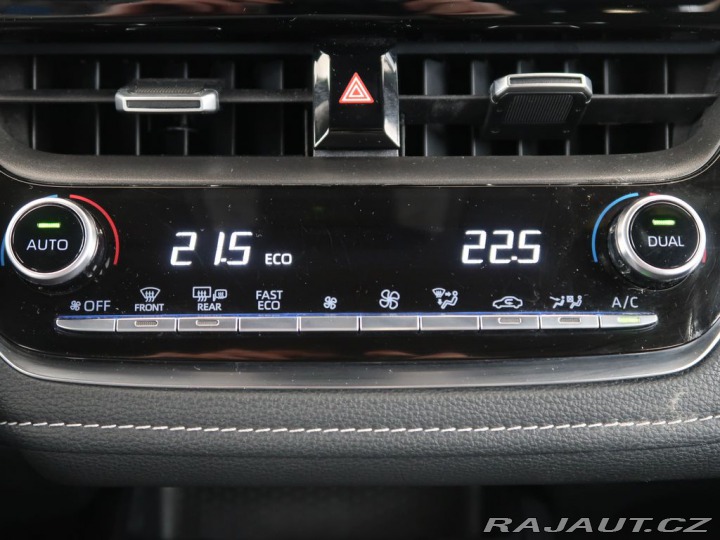 Toyota Corolla 1.8Hybrid,CZ,1Maj,Comfort 2022