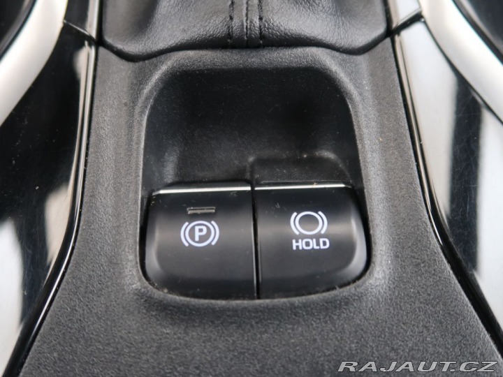 Toyota Corolla 1.8Hybrid,CZ,1Maj,Comfort 2022