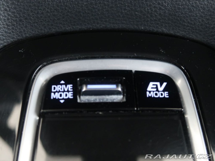 Toyota Corolla 1.8Hybrid,CZ,1Maj,Comfort 2022