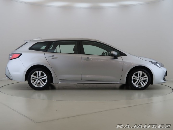 Toyota Corolla 1.8Hybrid,CZ,1Maj,Comfort 2022
