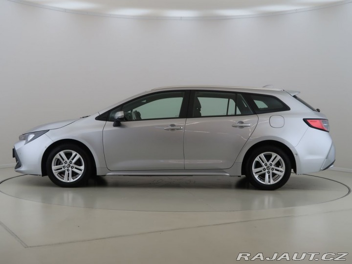 Toyota Corolla 1.8Hybrid,CZ,1Maj,Comfort 2022