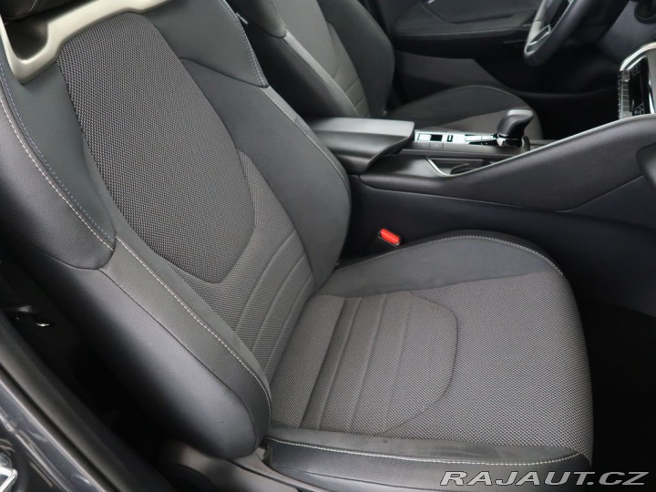 Toyota C-HR 2.0Plug-in,CZ,1Maj,Execut 2024