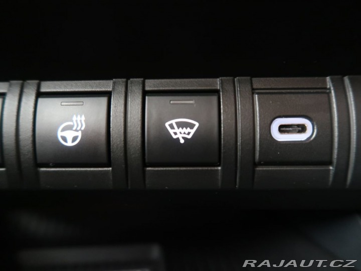 Toyota C-HR 2.0Plug-in,CZ,1Maj,Execut 2024