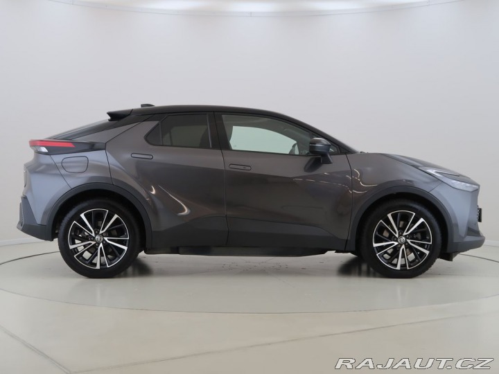 Toyota C-HR 2.0Hybrid,PHEV,CZ,Executi 2025