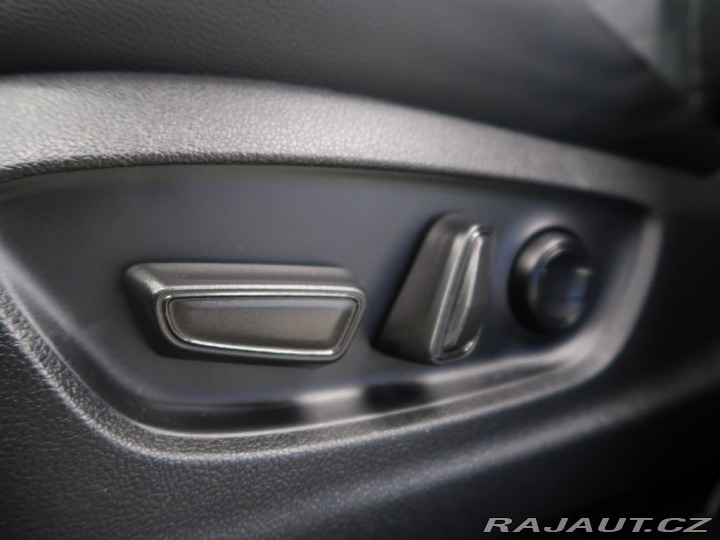 Toyota C-HR 2.0Plug-in,CZ,1Maj,Execut 2024