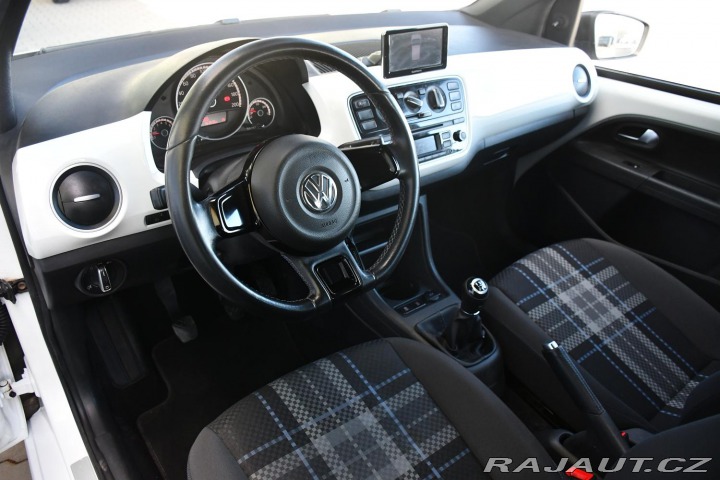 Volkswagen up! 1.0MPI 2x SADA KOL 2015