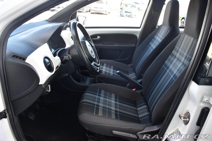 Volkswagen up! 1.0MPI 2x SADA KOL 2015