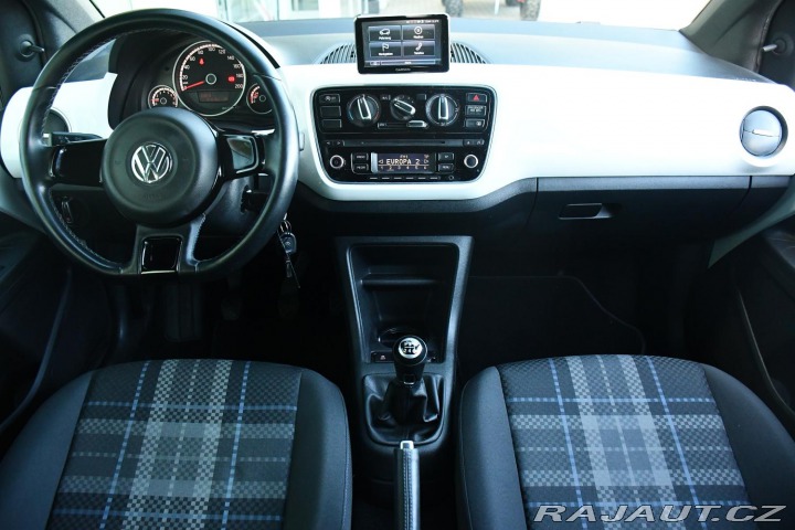 Volkswagen up! 1.0MPI 2x SADA KOL 2015