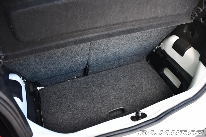 Volkswagen up! 1.0MPI 2x SADA KOL 2015