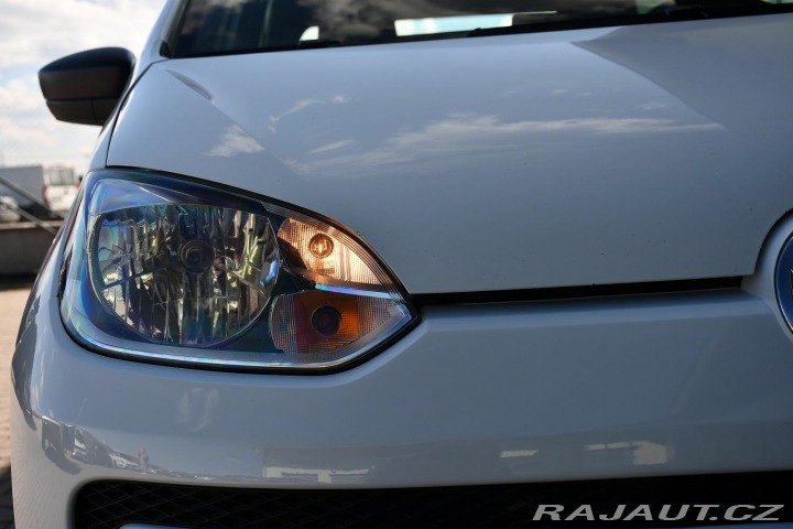 Volkswagen up! 1.0MPI 2x SADA KOL 2015