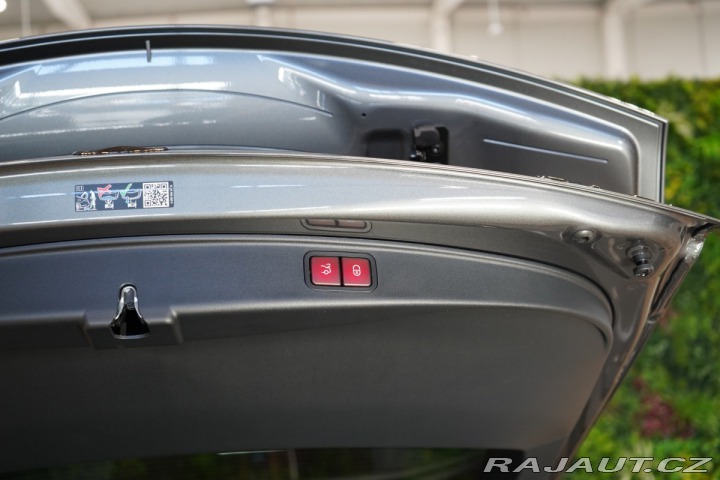 Mercedes-Benz AMG GT 63*4M+*TRACK PACE*PANO*HU 2025