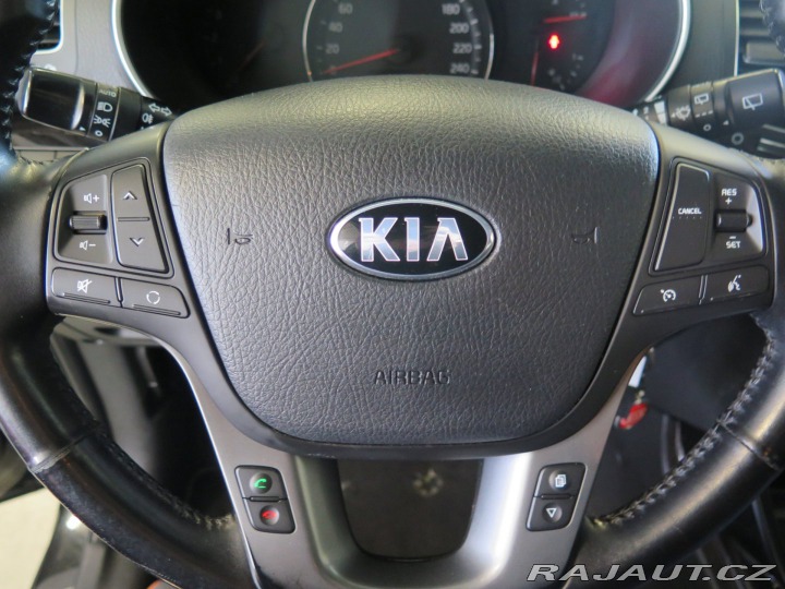 Kia Sorento 2.2CRDi,4x4,kamera,tažné 2013