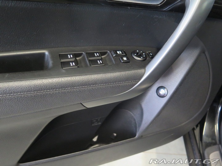 Kia Sorento 2.2CRDi,4x4,kamera,tažné 2013