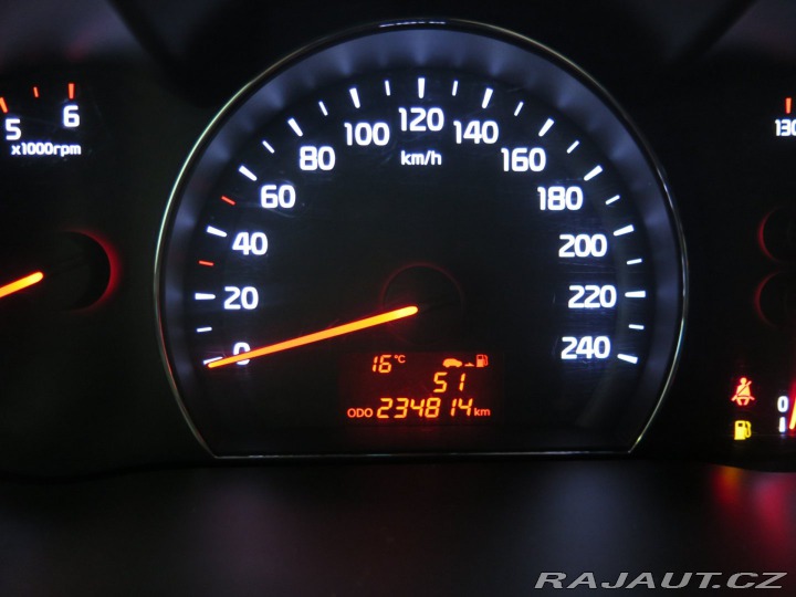 Kia Sorento 2.2CRDi,4x4,kamera,tažné 2013