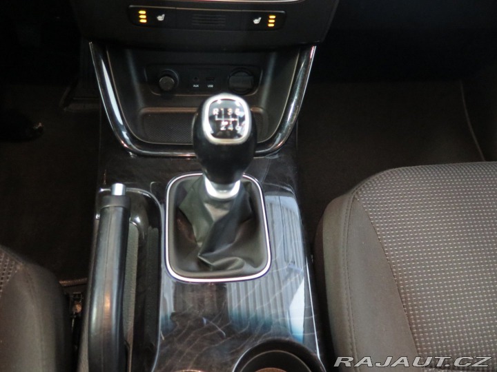 Kia Sorento 2.2CRDi,4x4,kamera,tažné 2013