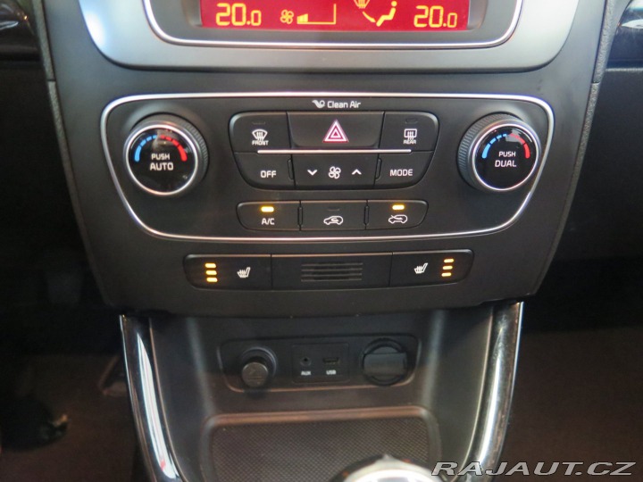 Kia Sorento 2.2CRDi,4x4,kamera,tažné 2013