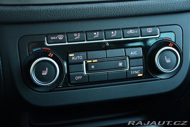 Volkswagen Tiguan 2.0TSI 155kW NAVI TAŽNÉ K 2012