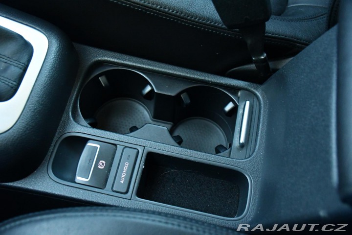 Volkswagen Tiguan 2.0TSI 155kW NAVI TAŽNÉ K 2012