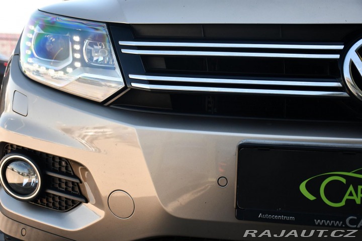 Volkswagen Tiguan 2.0TSI 155kW NAVI TAŽNÉ K 2012