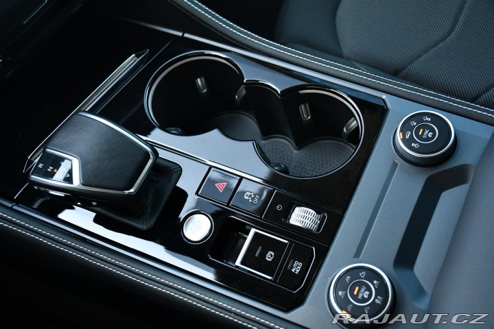 Volkswagen Touareg 3.0TDI 2.SADA KOL ČR 2024