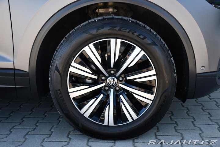 Volkswagen Touareg 3.0TDI 2.SADA KOL ČR 2024
