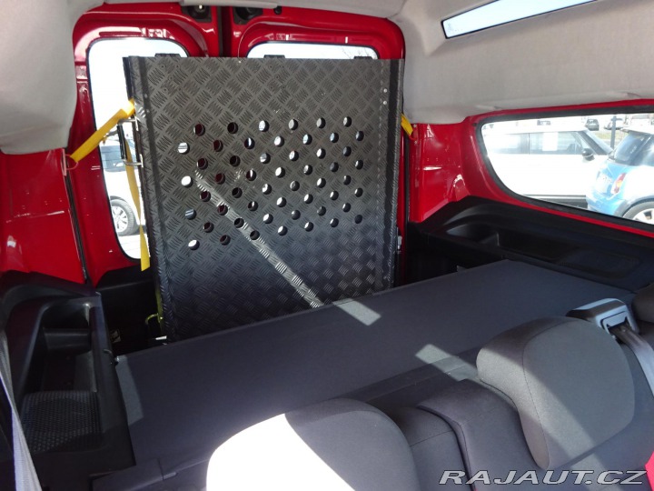 Fiat Dobló 1.6JTD VESTAVBA PRO VOZÍČ 2017