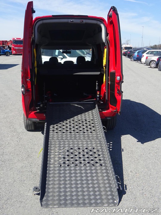 Fiat Dobló 1.6JTD VESTAVBA PRO VOZÍČ 2017