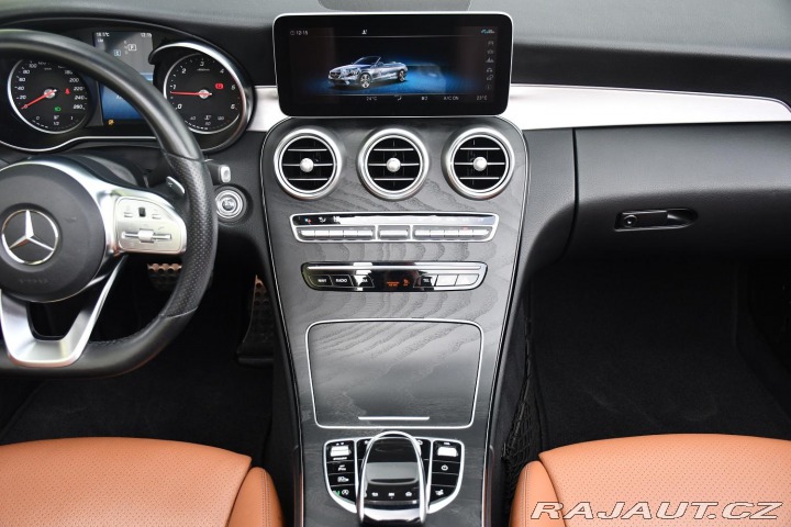 Mercedes-Benz C 220d AMG LED REZERVACE 2018