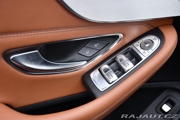 Mercedes-Benz C 220d AMG LED REZERVACE 2018