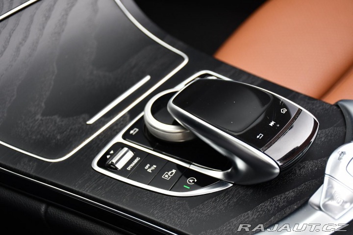 Mercedes-Benz C 220d AMG LED REZERVACE 2018