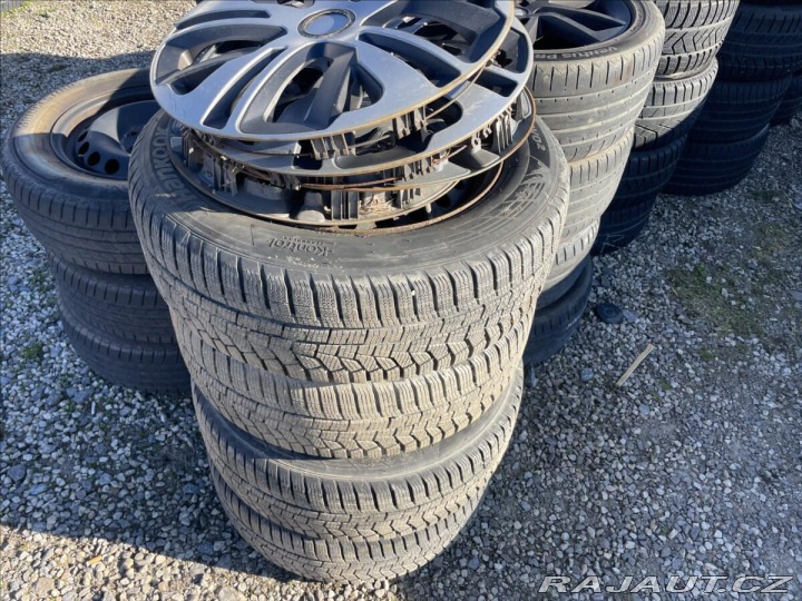 Nissan Juke 1,2 i 85kw 1maj CZauto se 2015