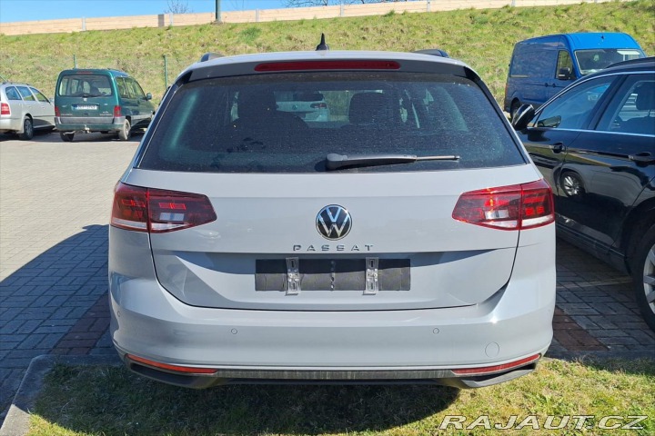 Volkswagen Passat 2,0 TDI 110KW DSG BUSINES 2023