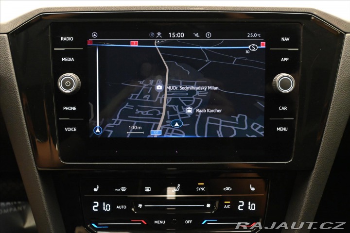 Volkswagen Passat 2,0 TDI 110kW DSG Busines 2022