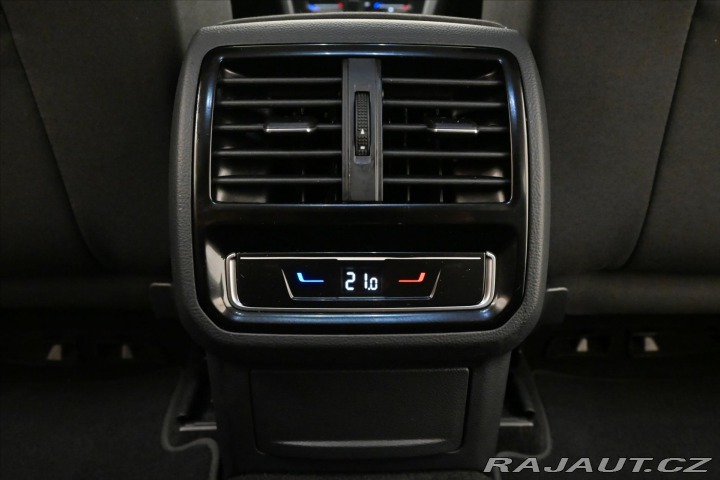 Volkswagen Passat 2,0 TDI 110kW DSG Busines 2022