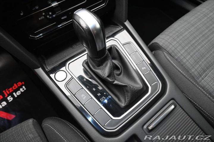 Volkswagen Passat 2,0 TDI 110kW DSG Busines 2022