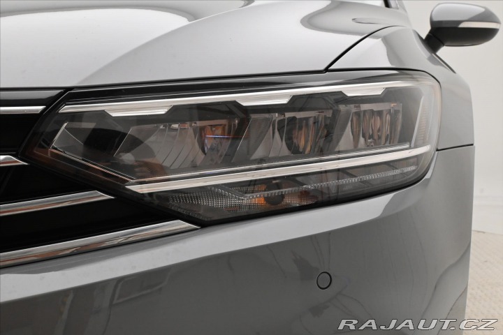 Volkswagen Passat 2,0 TDI 110kW DSG Busines 2022