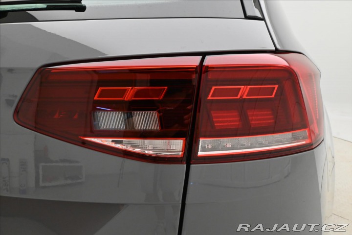 Volkswagen Passat 2,0 TDI 110kW DSG Busines 2022