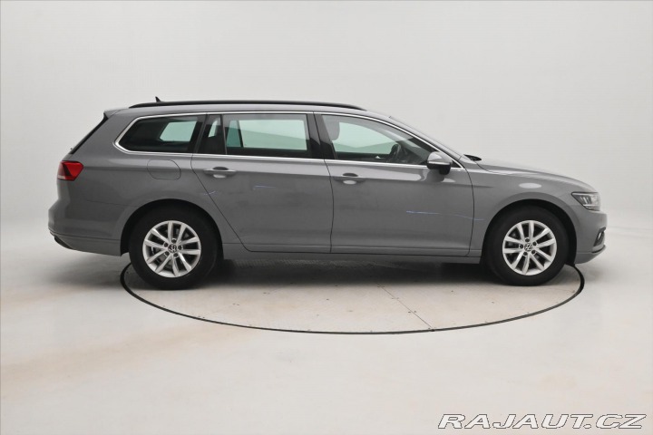 Volkswagen Passat 2,0 TDI 110kW DSG Busines 2022