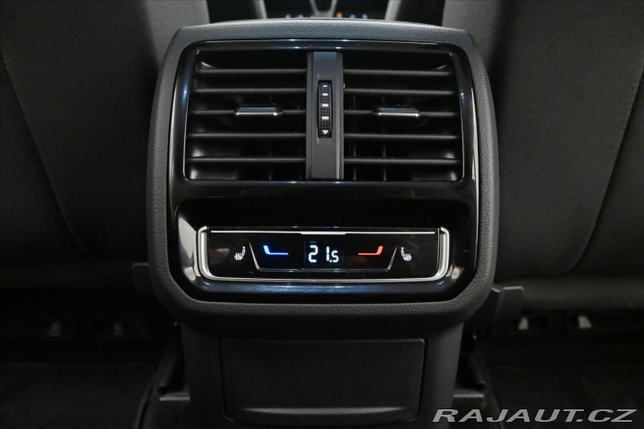 Volkswagen Passat 2,0 TDI 110KW Business Zá 2023